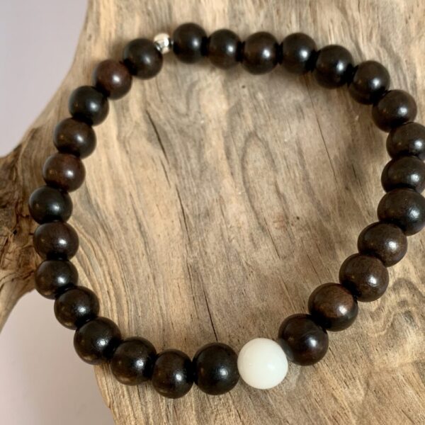 Ebenholzarmband mit Muttermilchperle