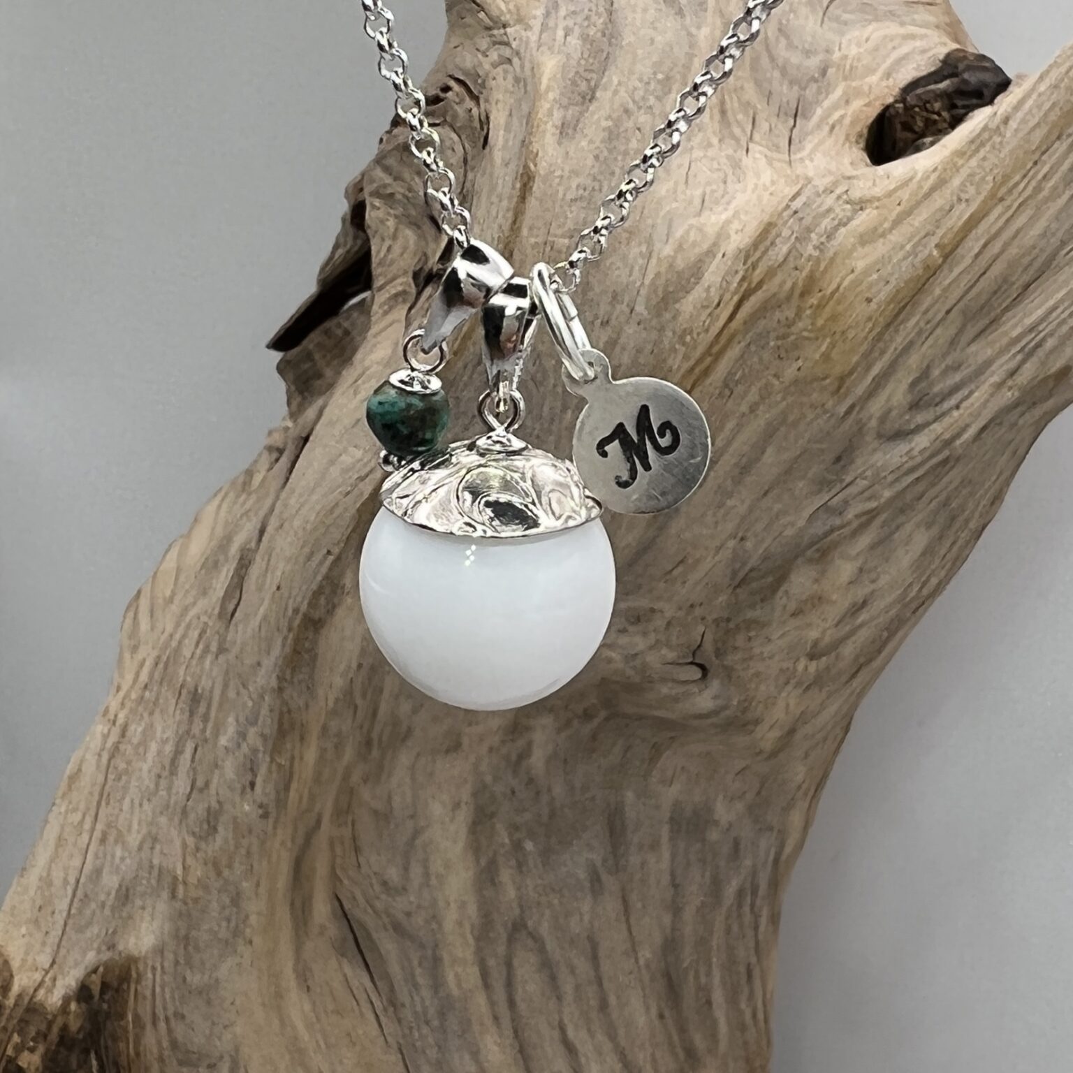 Muttermilchperle mittel, mit Geburtmonatsstein Dezember und Mini Gravurplättchen